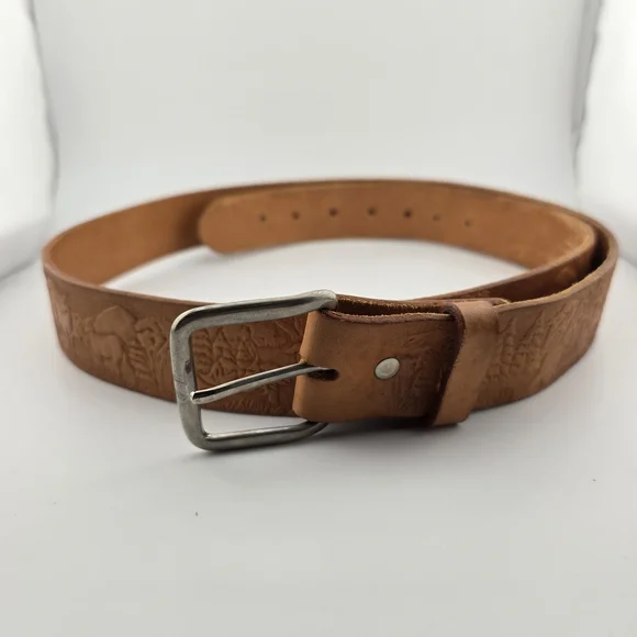 Vintage Western Genuine Leather Tooled Belt Deer Forest Scene Made USA Hunting - Picture 3 of 13